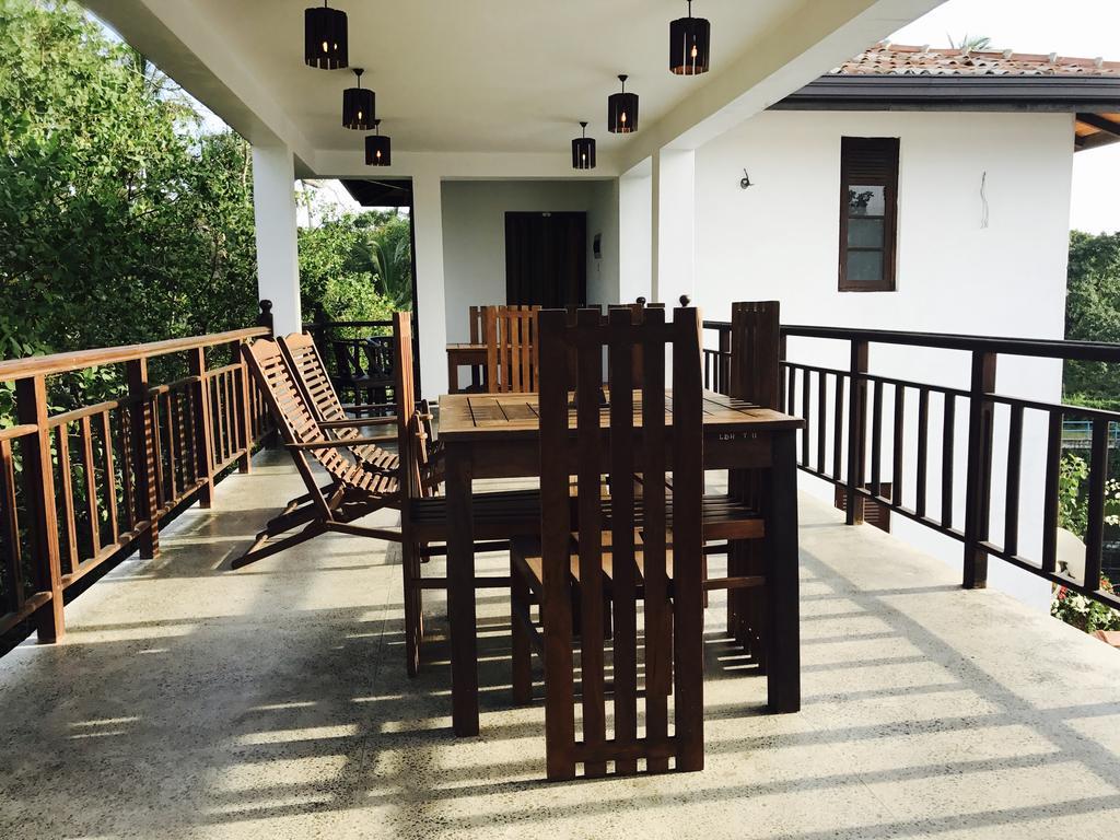 Lagoon Boutique Hotel Kanattegoda Extérieur photo